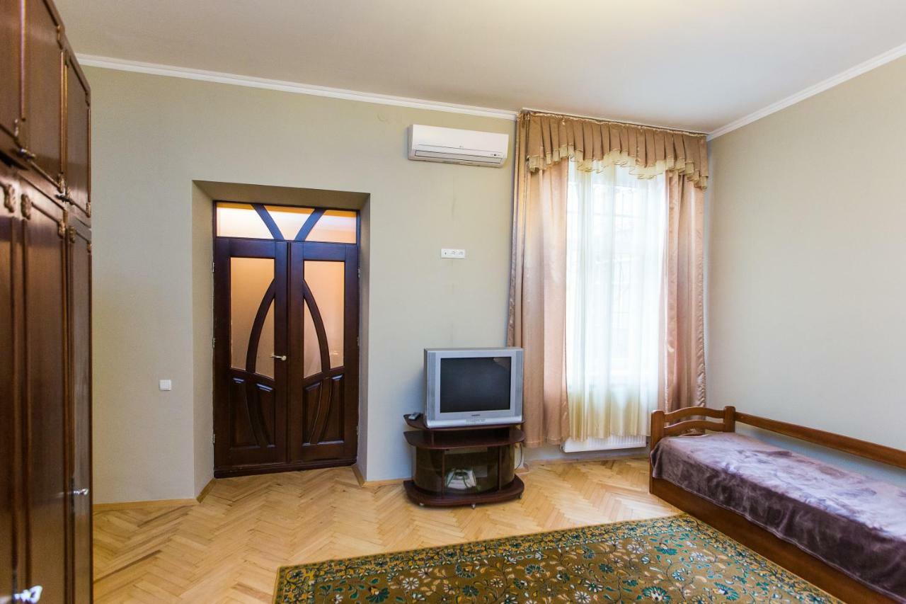 Apartments On Sholom Aleichem Та Ще Варіант Поруч Львов Экстерьер фото